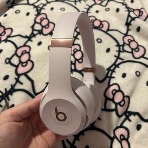 Beats cloud pink solo 4